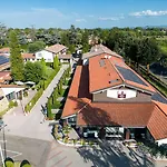 Szálloda Western Modena 4*