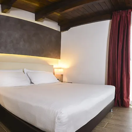 Hotel Western Modena 4*