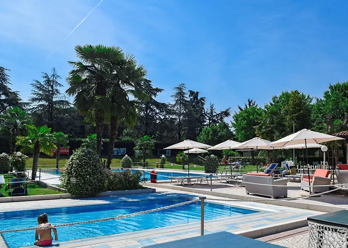 Hotel Western Modena 4*