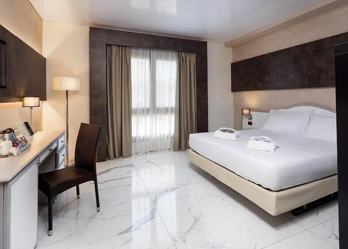 Western Modena 4*