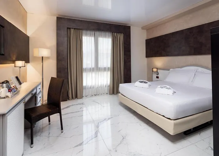 Western Modena 4*